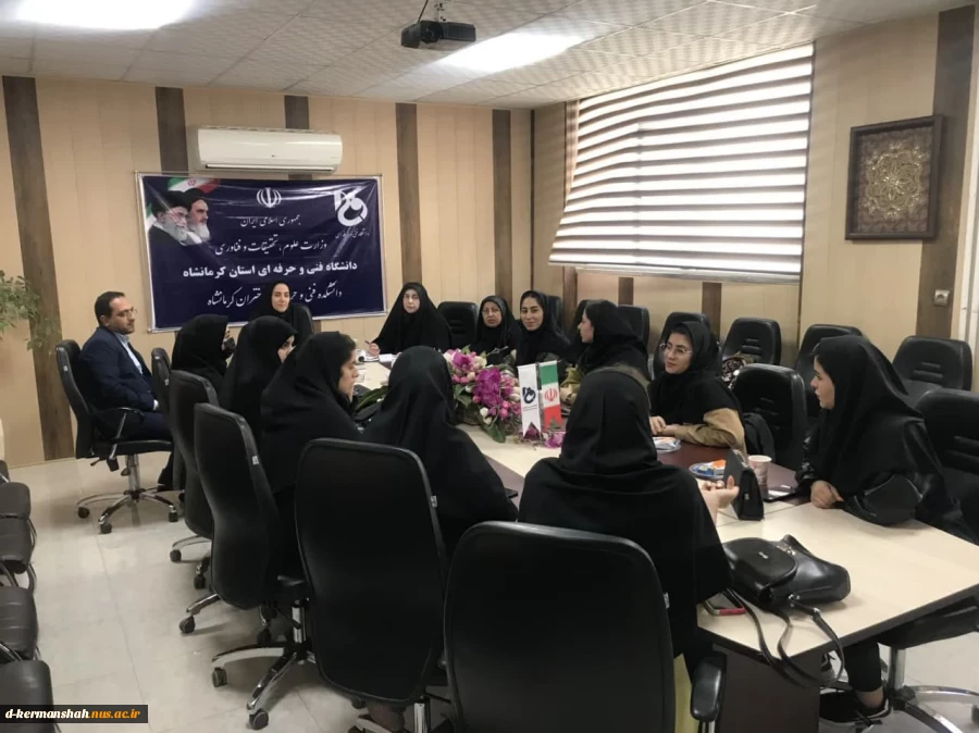 اولین جلسه کانون همیاران سرای سبز  2