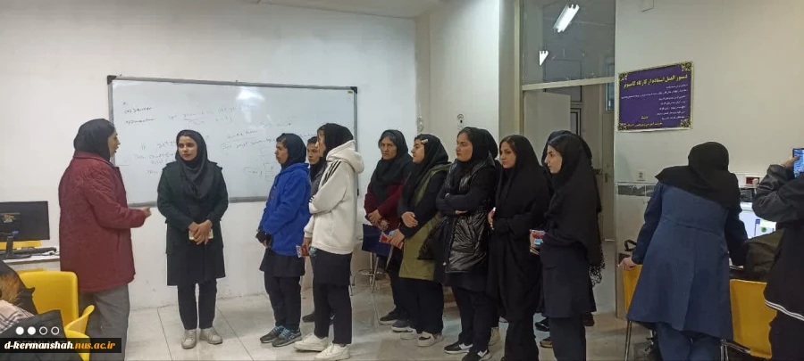 بازدید دانش آموزان هنرستانی 6