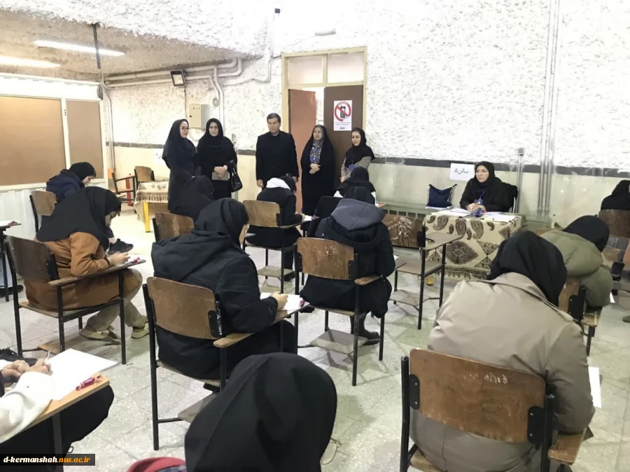 بازدید ریاست محترم استان از سالن های امتحانات پایان نیمسال اول 1403-1402 8