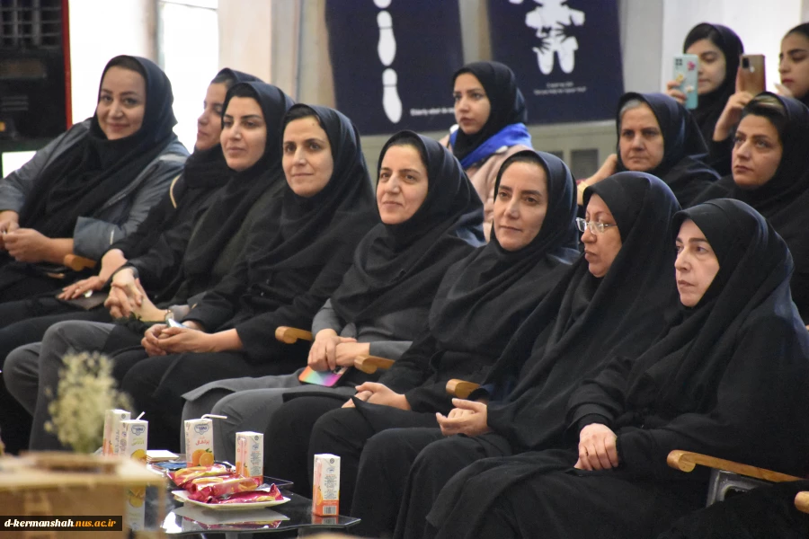 برگزاری مراسم استقبال از دانشجویان نو ورود در دانشکده فنی و حرفه ای دختران کرمانشاه 11