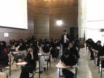 بازدید آقای دکتر عزیزی ریاست دانشگاه فنی و حرفه ای استان کرمانشاه از سالن های امتحانات دانشکده فنی و حرفه ای دختران کرمانشاه 2