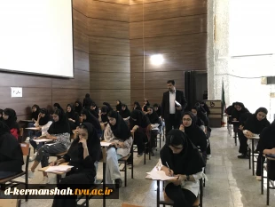 بازدید آقای دکتر عزیزی ریاست دانشگاه فنی و حرفه ای استان کرمانشاه از سالن های امتحانات دانشکده فنی و حرفه ای دختران کرمانشاه 2