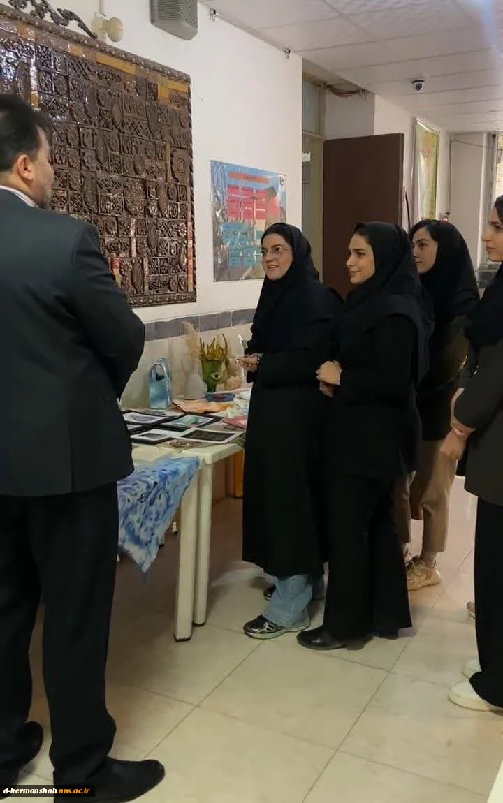 نمایشگاه و کارگاه حجم سازی  4