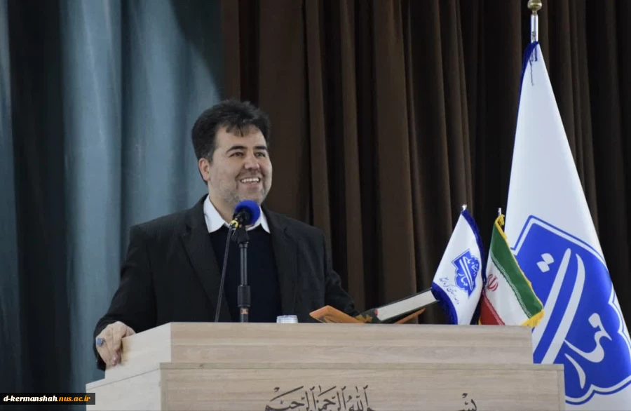 برگزاری جشن فارغ التحصیلی و تجلیل از پژوهشگران برتر و بزرگداشت دهه بصیرت در دانشگاه ملی مهارت استان کرمانشاه 3