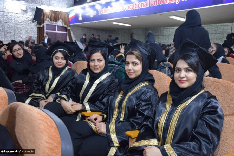 برگزاری جشن فارغ التحصیلی و تجلیل از پژوهشگران برتر و بزرگداشت دهه بصیرت در دانشگاه ملی مهارت استان کرمانشاه 13