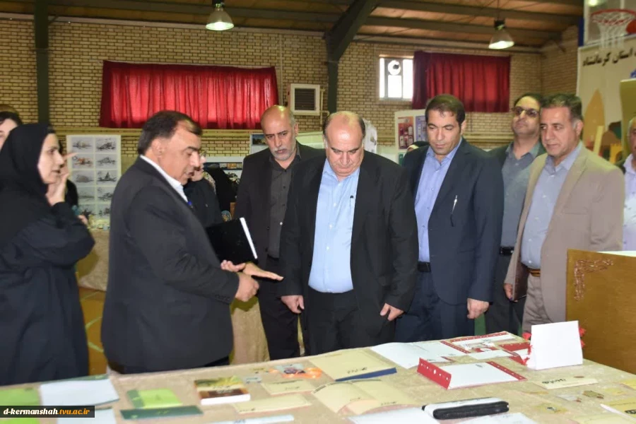 نمایشگاه دستاوردهای دانشجویان دانشگاه ملی مهارت استان کرمانشاه با حضور مسئولان استانی برگزار شد. 6