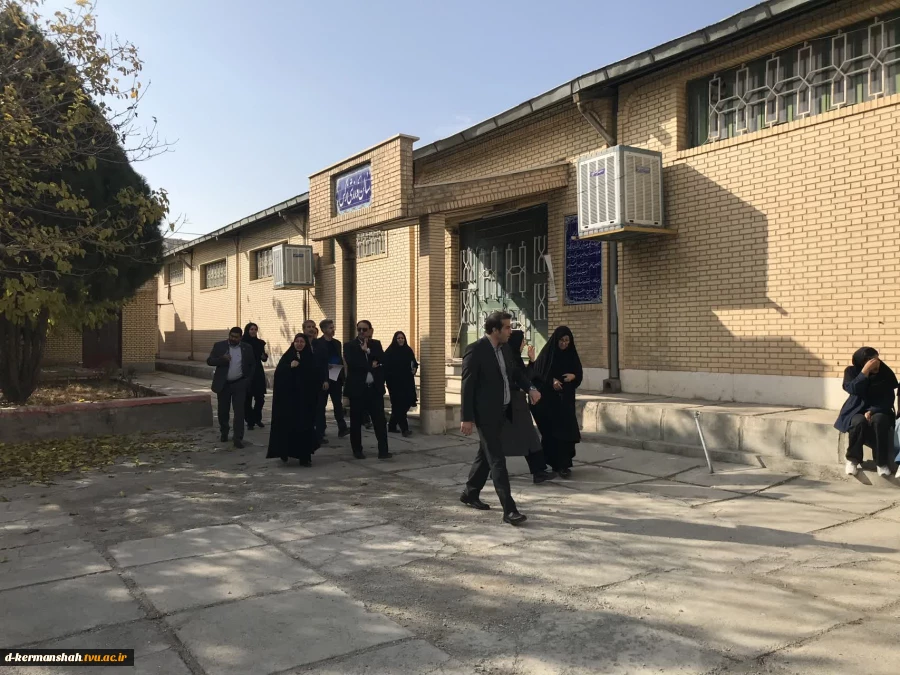 بازدید جمعی از مسئولین سازمان مرکزی ازدانشگاه ملی مهارت واحد دختران کرمانشاه 6