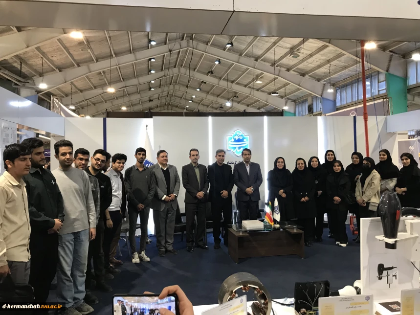 غرفه دانشگاه ملی مهارت واحد استان کرمانشاه در بیست و پنجمین نمایشگاه هفته پژوهش و فناوری